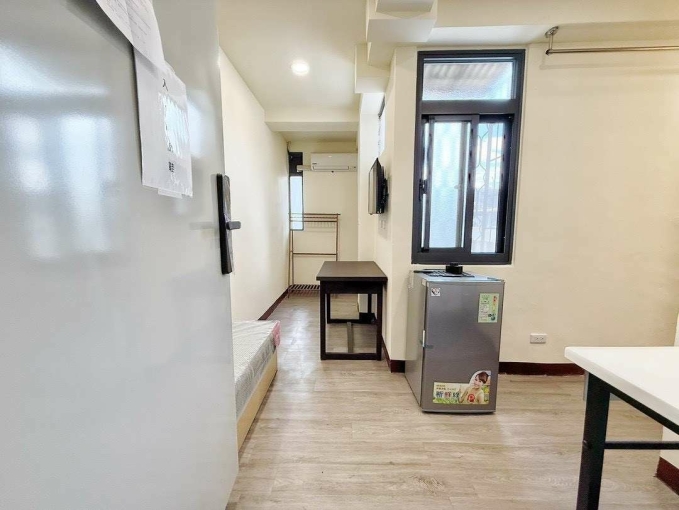 蓁心推薦💖北屯區可租補可貓咪友善水湳商圈全新整理高貴至上傢俱電全配多間可選擇爬樓梯套房(第1張)