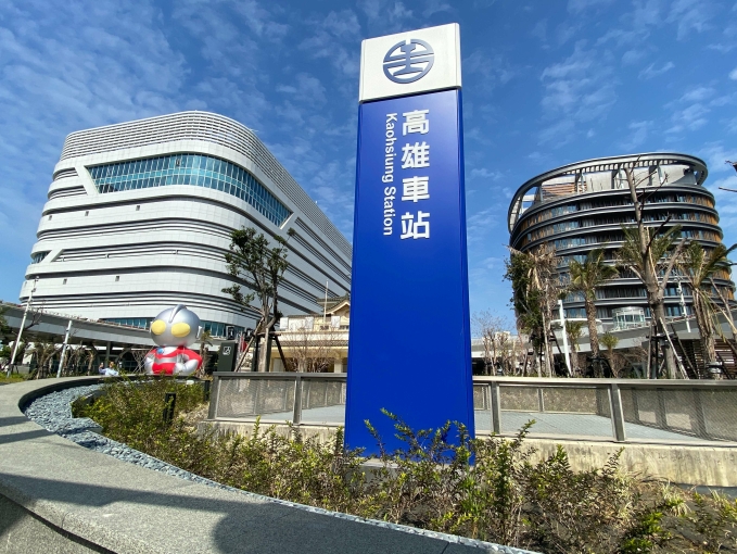 自租✨高雄火車站⭐次高樓層✨全新裝修採光美妝大套房（第14張）