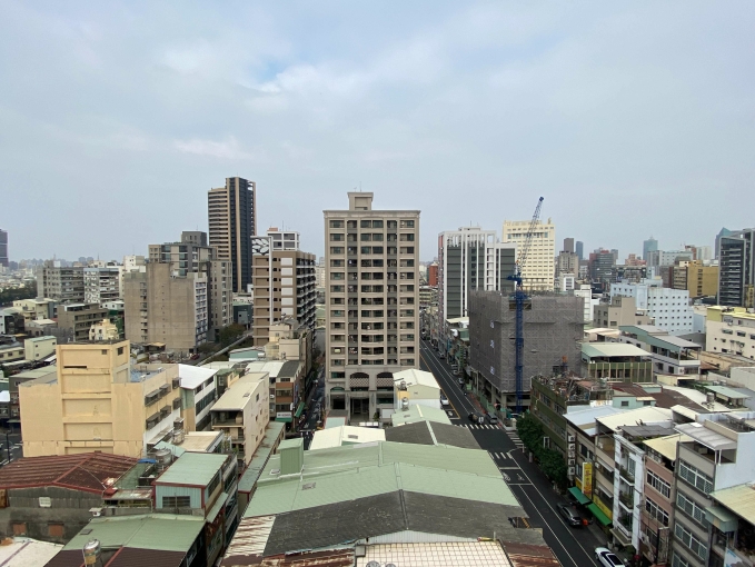 自租✨高雄火車站⭐次高樓層✨全新裝修採光美妝大套房（第13張）