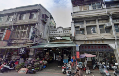 第二市場旁頂樓景觀套房(免仲介費)（第2張）