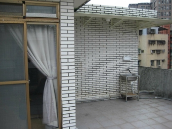 近信義商圈 近市政府捷運站 公寓獨立兩房一廳一衛 20坪 月租25000元（第13張）