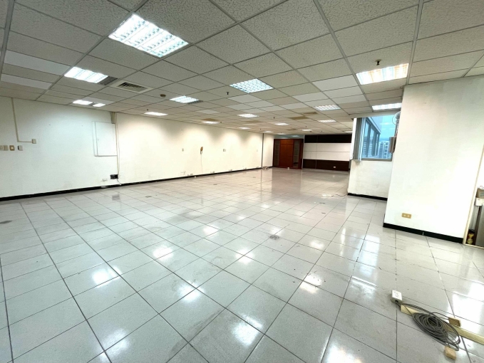 北區北屯商辦🍀大坪數🍀格局方正好規劃🍀平面車位（第4張）