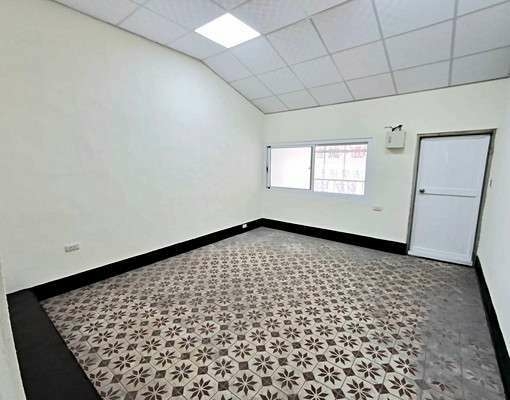 愛河旁法院正對面透天分租2樓空屋出租（第1張）