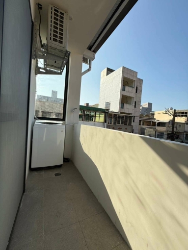 鄰804✨免仲介✨可租補✨免治馬桶浴室暖風✨近市區✨大套房(第3張)