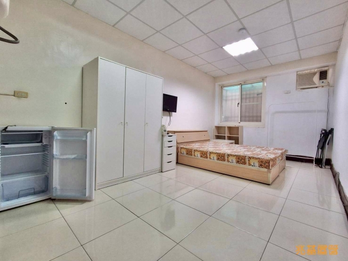 兆基社會住宅🏠逢甲超便宜大套房 台水電🏠可雙租補（第1張）