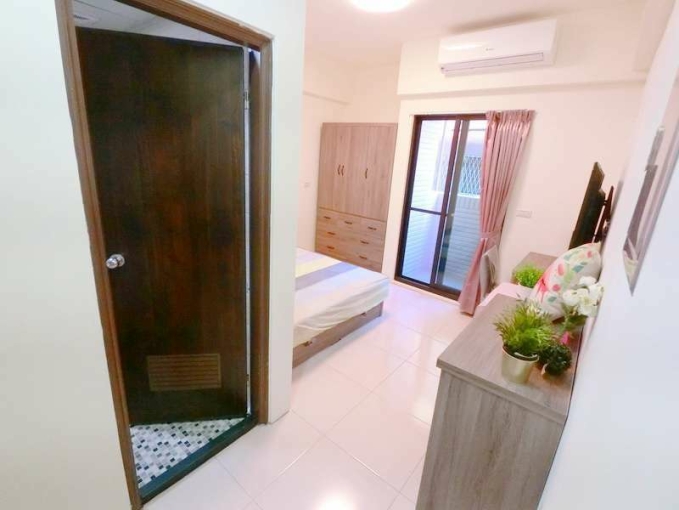 租補+超新透天套房*陽台獨洗曬*飲水機*子母車~（第14張）