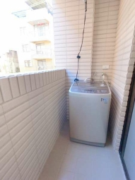 租補+超新透天套房*陽台獨洗曬*飲水機*子母車~（第11張）