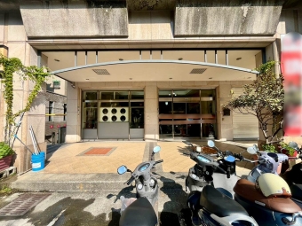 中醫商圈9米大面寬｜適寵物用品｜診所店面含車管（第9張）