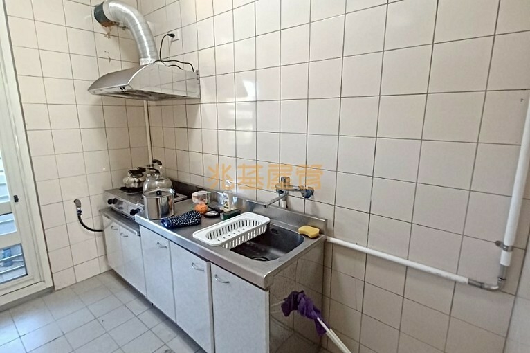 兆基社會住宅🏠暖暖街鬧區~大空間大三房外加頂樓空間~⛳️（第8張）