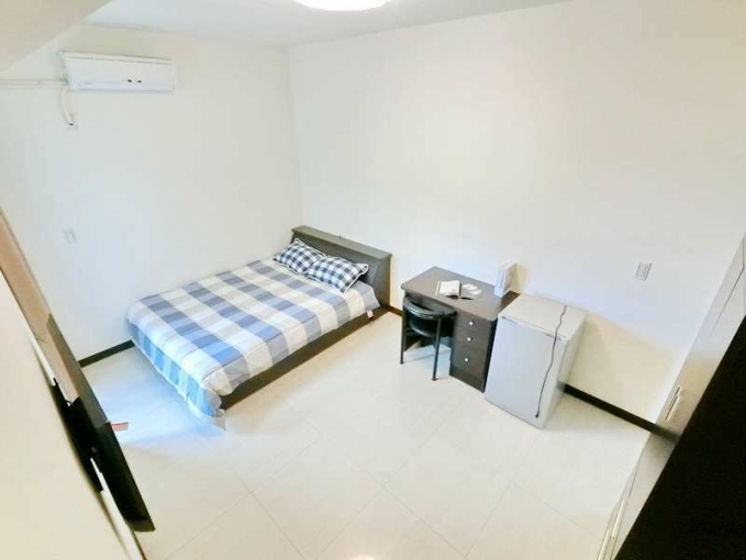 很新電梯套房@陽台@飲水機@子母車（第1張）