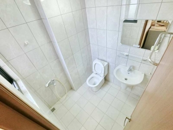 很新電梯套房@陽台@飲水機@子母車（第10張）