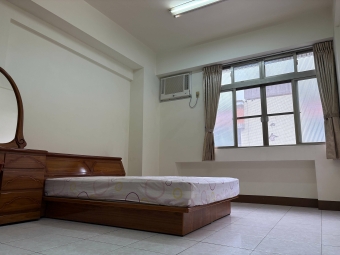 套房~近雄女中央公園大立商圈。生活機能佳採光好 - Image 13