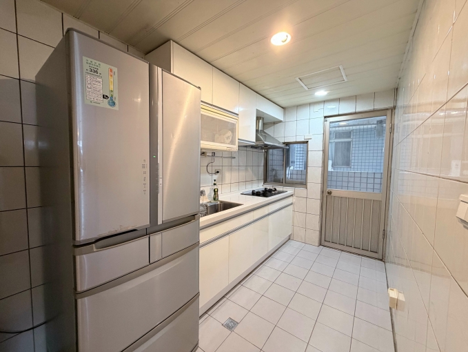 無敵山景電梯大樓優質度假美屋 室內31坪大空間(第10張)