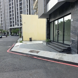 透天厝公園三角窗店舖（第10張）