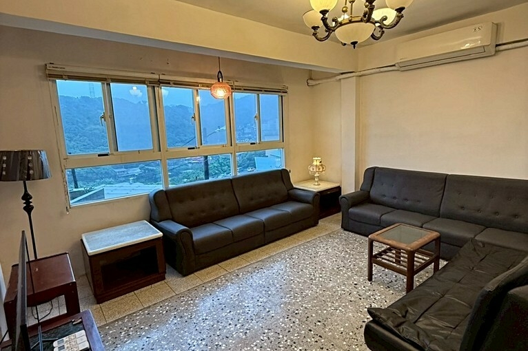 兆基社會住宅🏠⛳️~稀有美景~華麗裝潢一卡皮箱可入住⛳️(第2張)