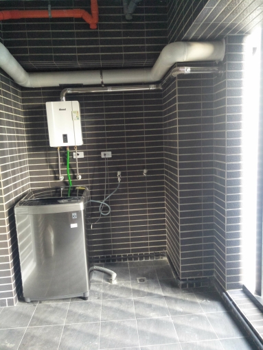 全新高鐵寧靜視野智能60吋電視飯店床墊+電動簾（第13張）