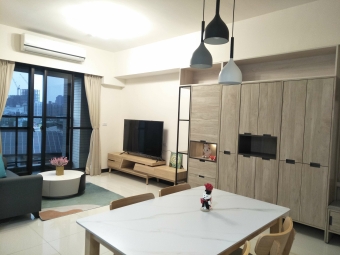 全新高鐵寧靜視野智能60吋電視飯店床墊+電動簾（第3張）