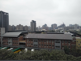 全新高鐵寧靜視野智能60吋電視飯店床墊+電動簾（第14張）