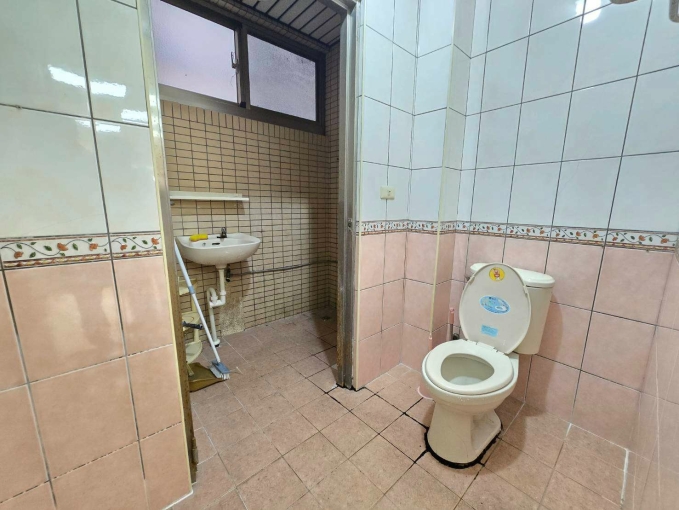 ✨ 【永康中華路】5.4米大面寬｜樓店工作室（第7張）