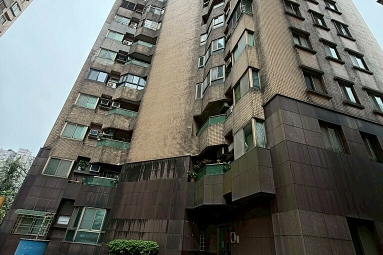 兆基社會住宅🏠✨天驕獨立電梯套房全新變頻冷暖可租補✨（第6張）