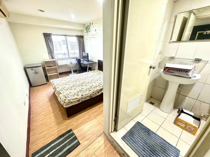 你混哪裡?我混黑眼圈⚡小資首選 全配高採光⚡可租補💕近興大 忠孝夜市⚡宇你相見（第7張）