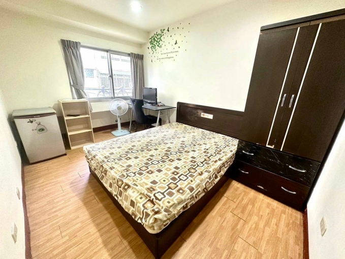 你混哪裡?我混黑眼圈⚡小資首選 全配高採光⚡可租補💕近興大 忠孝夜市⚡宇你相見（第1張）