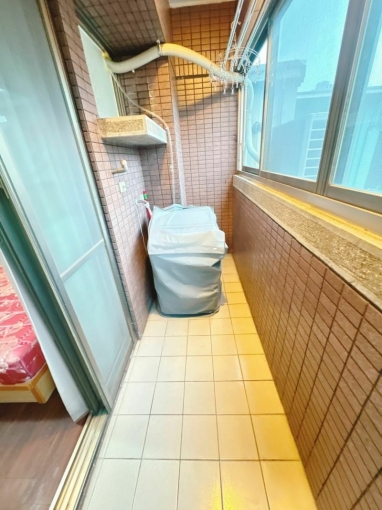 複製-可寵★可租補★蘇活大街★台水電★一房一廳附陽台可開伙 - Image 4