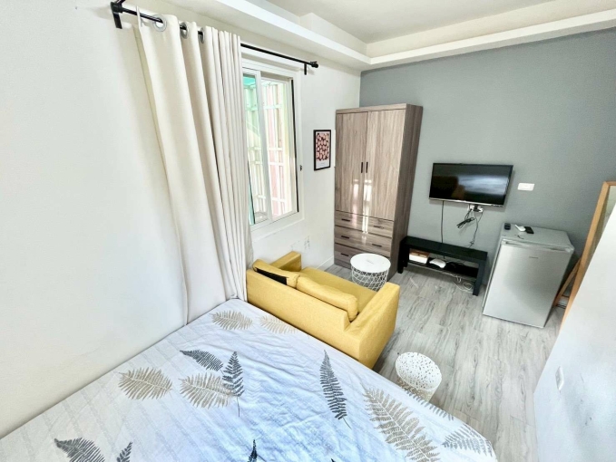 青海路💕沙發💕租補💕採光好（第1張）