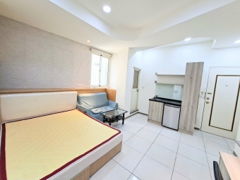 可租補*類一房一廳*流理台*陽台*衛浴開窗*室內機車位*子母車（第4張）