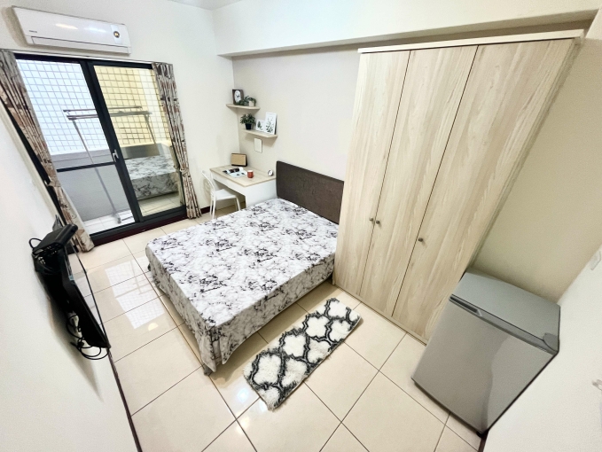 可租補☆電梯套房☆陽台獨洗☆飲水機☆子母車（第1張）