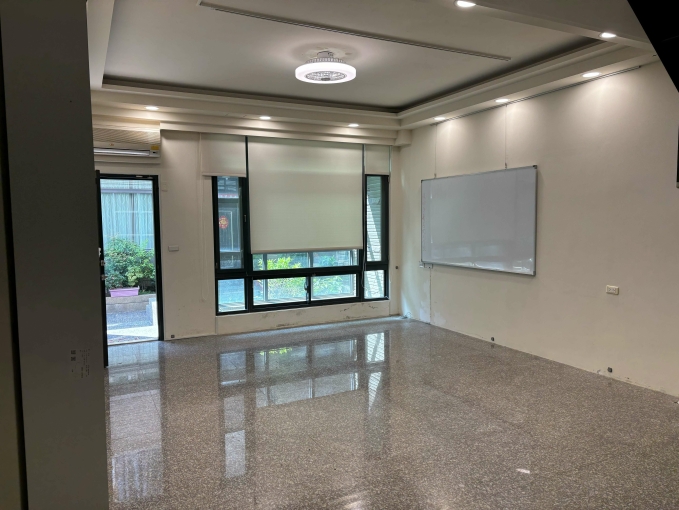 11期崇德十路五樓透店｜店住合一