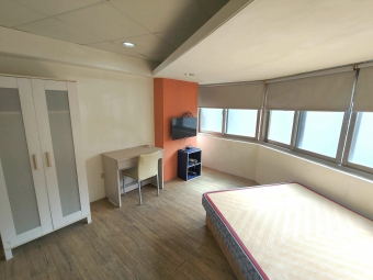 橘子🍊經貿愛買中央公園🍊包水網路子母車🍊可租補電梯套房（第1張）