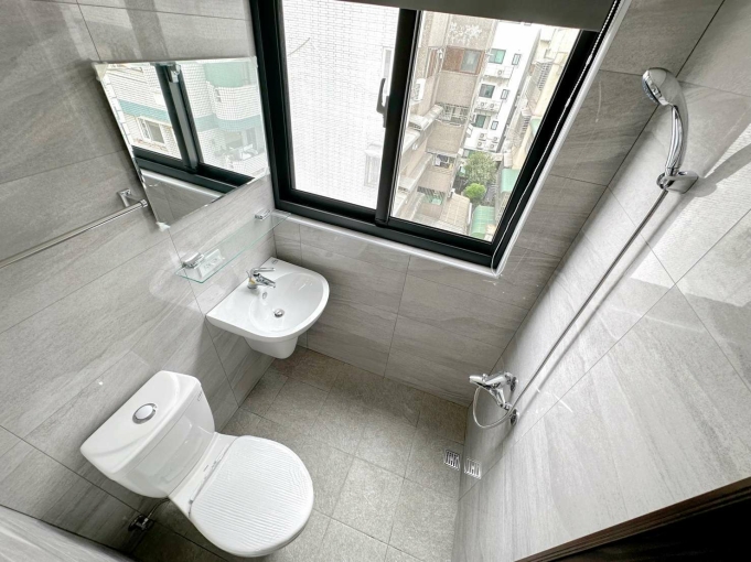 免仲介費|可租補|西區大套房 近美術館、中教大(第3張)