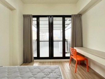 陽台開趴🍿可租補💞超大露臺🌤️系統裝潢🎀衛浴開窗（第3張）