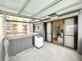 陽台開趴🍿可租補💞超大露臺🌤️系統裝潢🎀衛浴開窗（第8張）