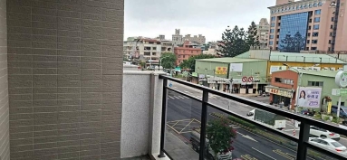 林口中山路便宜全新透店~地下室有平面車位（第9張）