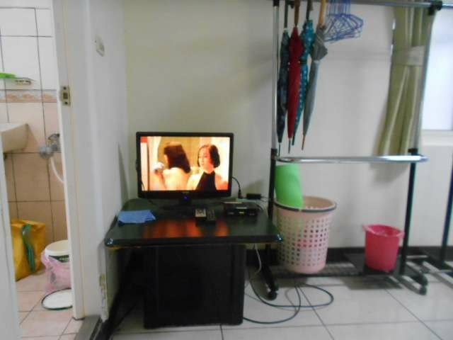 免仲介費 SOGO商圈公寓4樓網路套房出租 只另付電費（第6張）