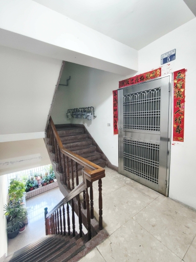 降價囉 📉[太平]免服務費可租補_家樂福旁 電梯三房 可租補 家具全（第2張）