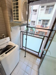 *租補*西區難得物件*電梯*陽台*流理臺*機車位~ - Image 19