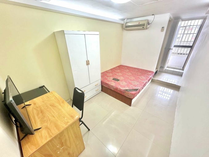 走路中友百貨✨可租補✨陽台獨洗✨管理員✨限女✨小資必看(第1張)