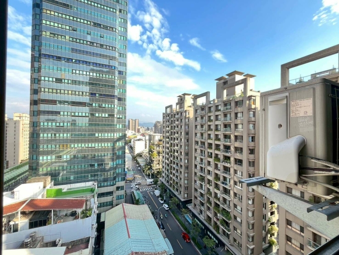 仲免⭐可租補｜可寵有陽台｜入門玄關｜中高樓層套房含管 - Image 8