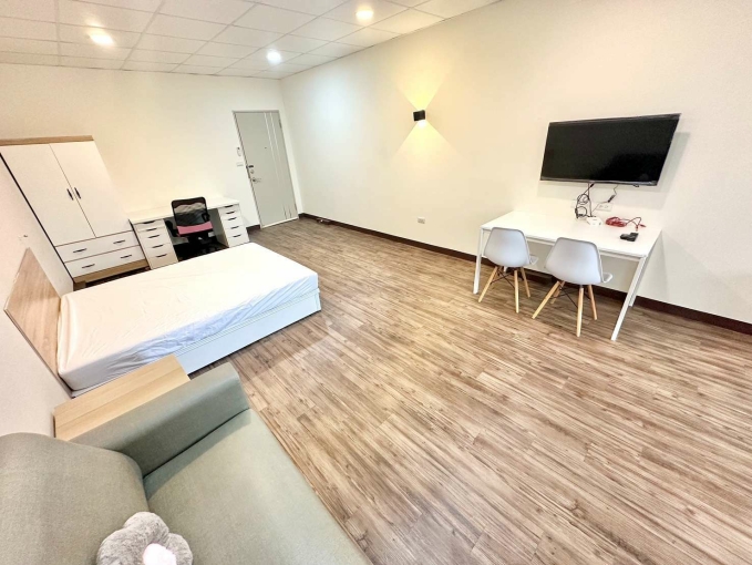 西裝快皺掉了⚡魔術大空間✨可租補✨獨洗獨曬💕近一中 中友⚡宇你相見（第3張）