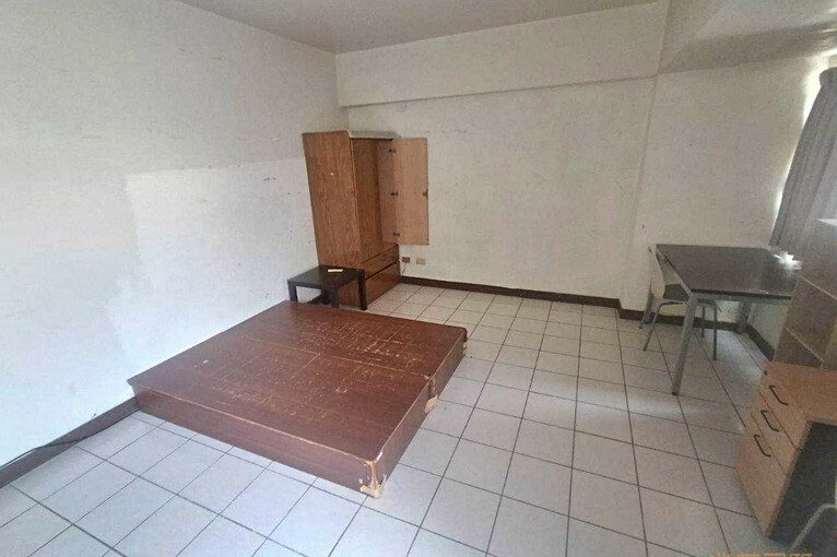 兆基社會住宅🏠塗城商圈4房樓店門口停車可租補設籍寵物可談（第3張）