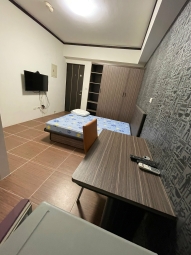 陽台獨洗、衛浴開窗、子母車、機車位（第9張）