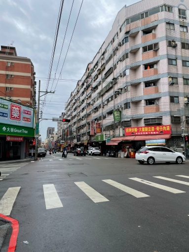 陽台獨洗、衛浴開窗、子母車、機車位（第3張）