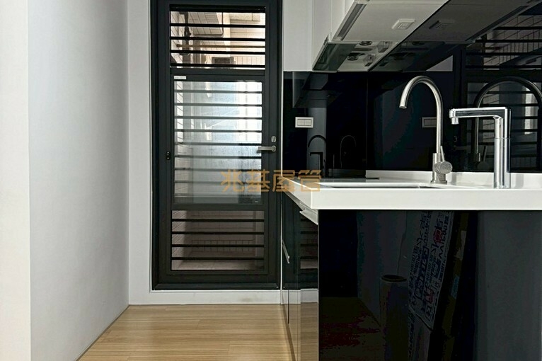 兆基社會住宅🏠家具家電齊全一卡皮箱直接入住（第8張）
