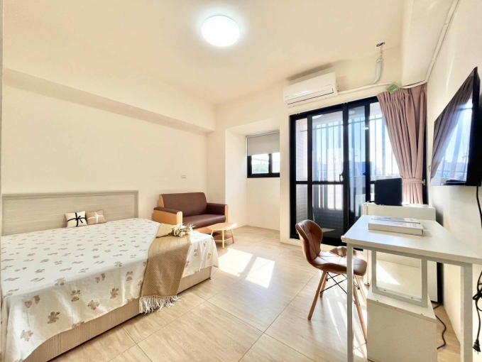 咖哩飯不加馬鈴薯✨陽台獨洗💕近迪卡農 漢神⚡宇你相見（第1張）