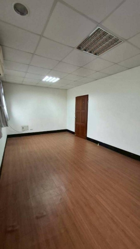 南勢角景平路景新街口 三樓 可租補 - Image 2