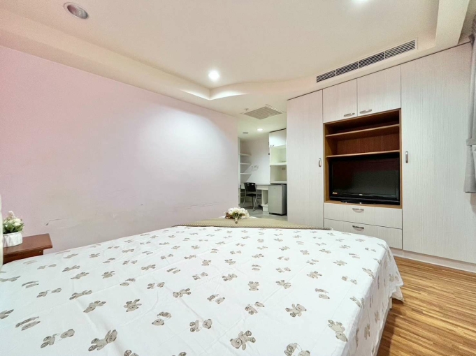 近西區秒殺價💯陽台獨洗曬👍可租補🏆衛浴開窗👍系統櫃收納（第9張）