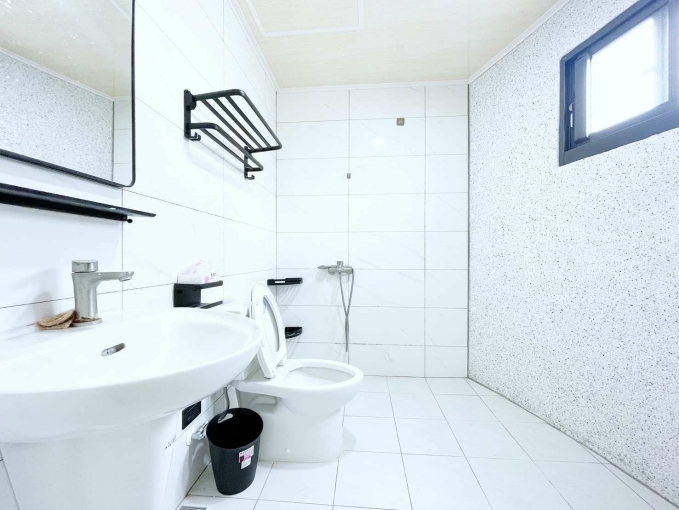 🏡全新完工,市區電梯套房🏡近豐原車站交通便利/近后科/10分鐘上74快速道路 - Image 7